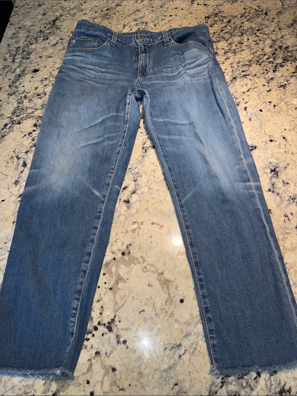 Ag Adriano Goldschmied Cropped Straight-Leg Jeans in Medium Blue Wash